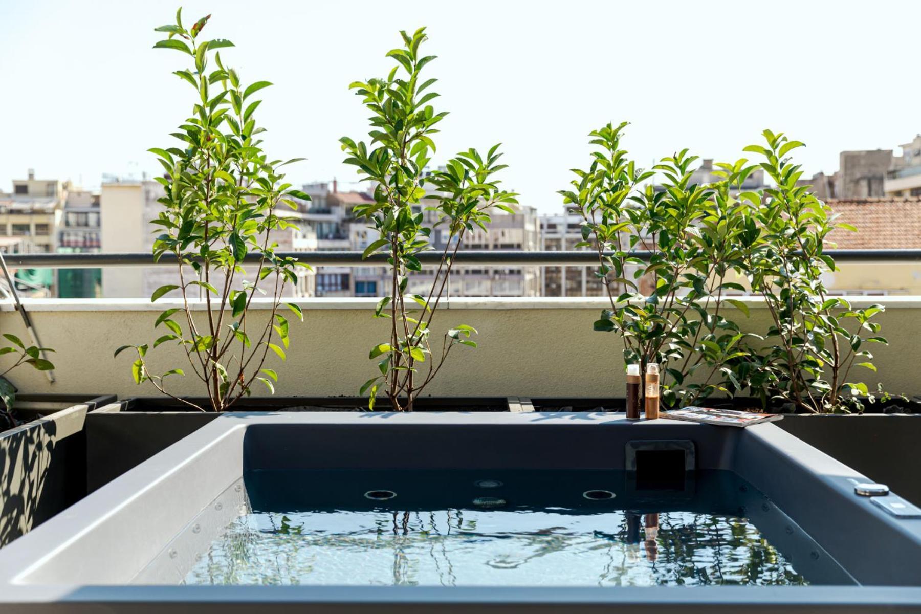 Thirtynine Urban Stay Thessaloniki Exterior photo